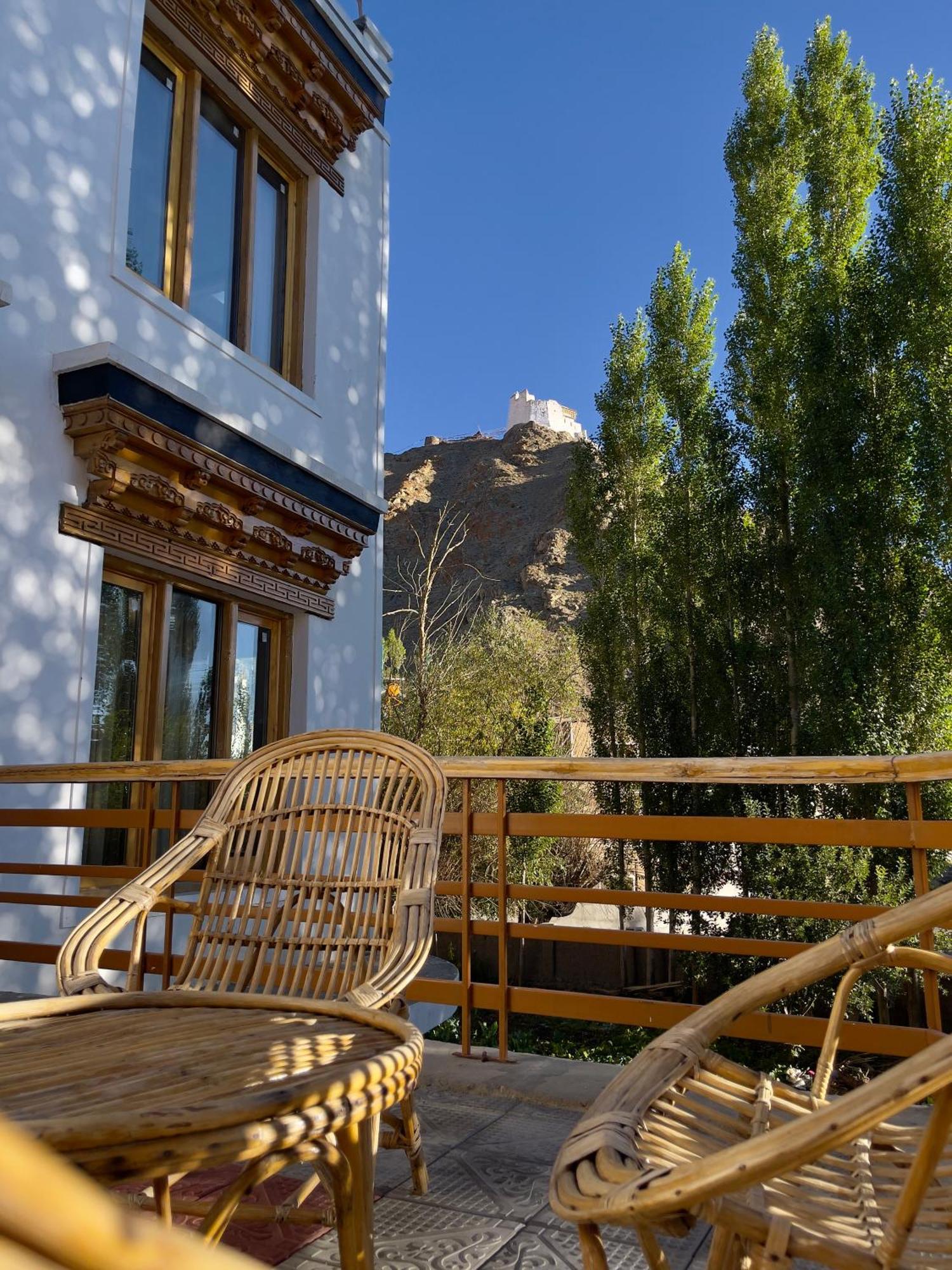 Готель Rock Castle Residency Лех Екстер'єр фото